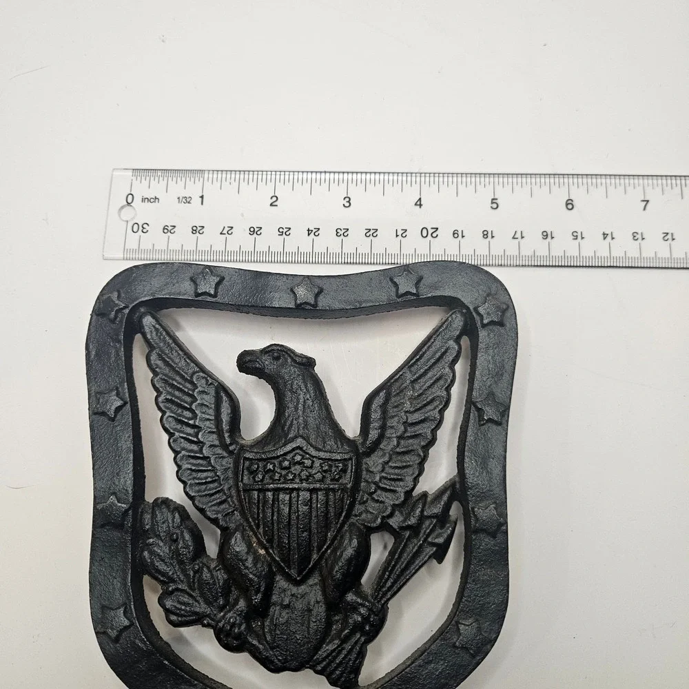 Vintage Cast Iron Trivet Hotplate Holder Ornate‎ Eagle